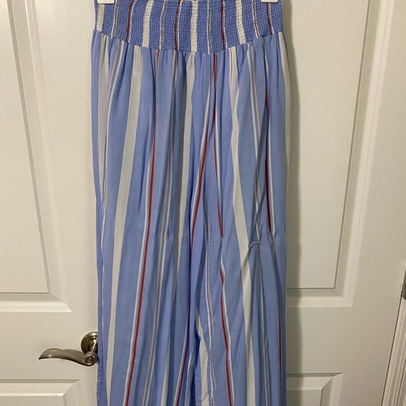 jumpsuit - Picture 2 of 2